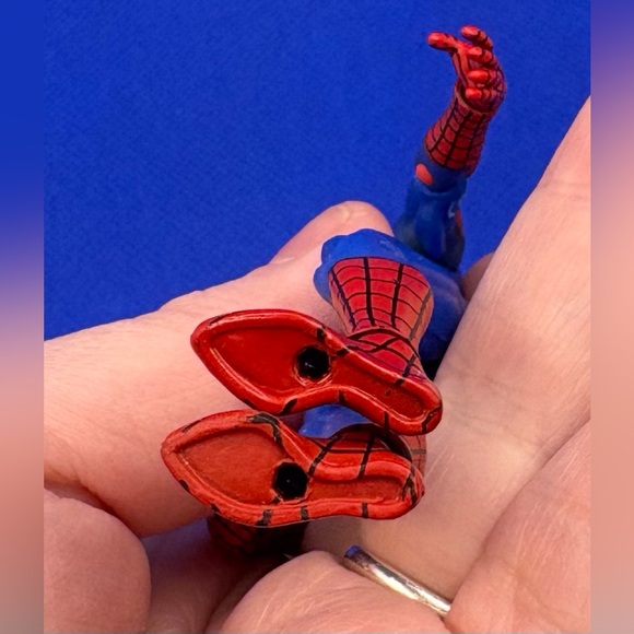 Marvel Spider-Man Action Figure 2010 - Picture 5 of 7